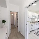 Apartman Close To Everything Bright Modern *