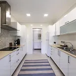 Apartman Close To Everything Bright Modern